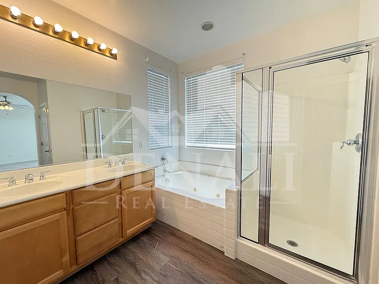 1275 E Marcella Ln — Photo 15