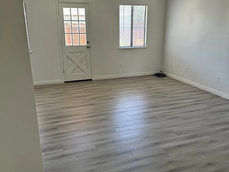 1004 W Atkins Ave #A — Photo 10