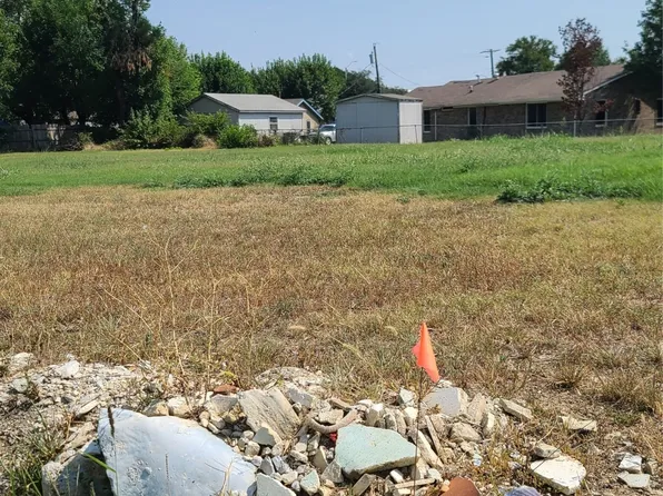 3016 Claibourne Blvd, Dallas, TX 75212