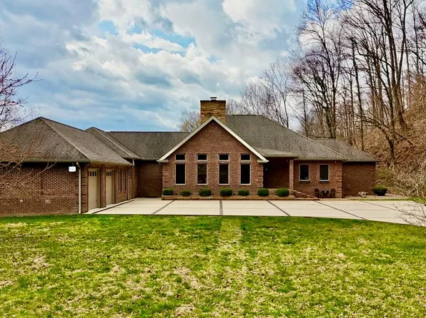 235 Foxcroft Ln, Pikeville, KY 41501