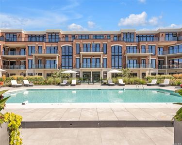 10 Shore Road #309, Glenwood Landing, NY, 11547