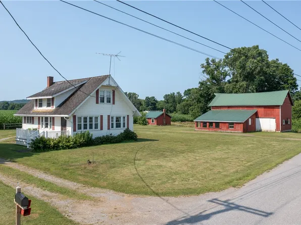 2070 Halstead Rd, Nunda, NY 14517