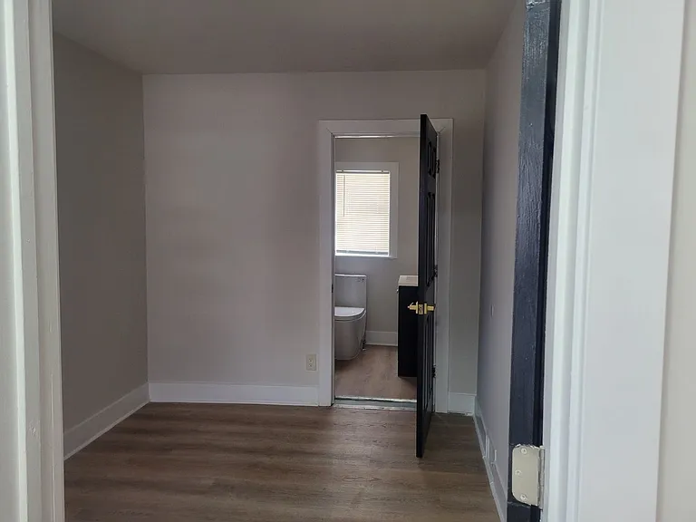 1711 Coleman Ave — Photo 4