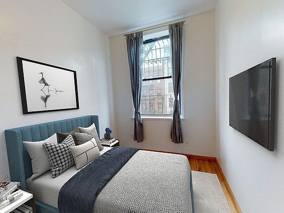2nd image of 29 Saint Marks Pl APT 2A