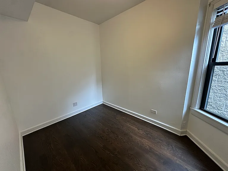 607 N Noble St #4 — Photo 16