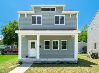 1379 Pine St, Muskegon, MI 49442
