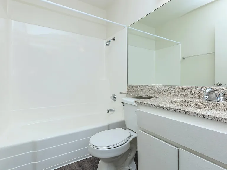 Fairway Village Apartment Homes — Photo 28