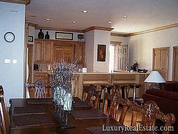 2nd image of 2027 Harris Dr