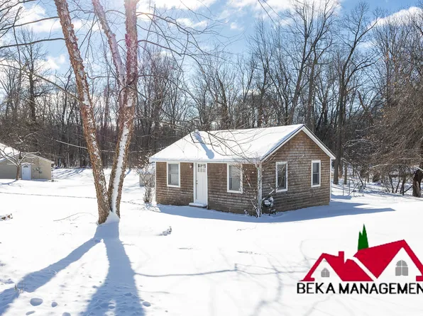 306 Eubank St, Novi, MI 48377