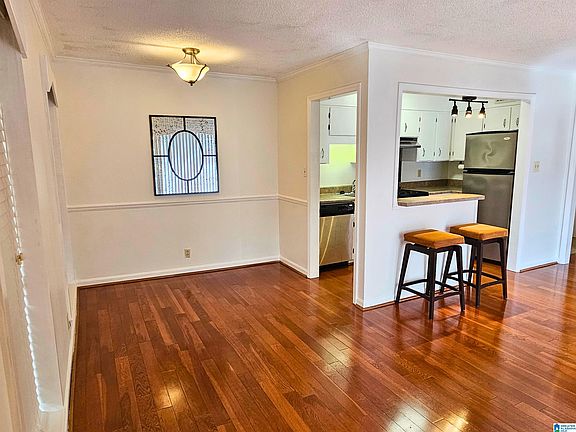 5th image of 2136 16th Ave S Unit 7B