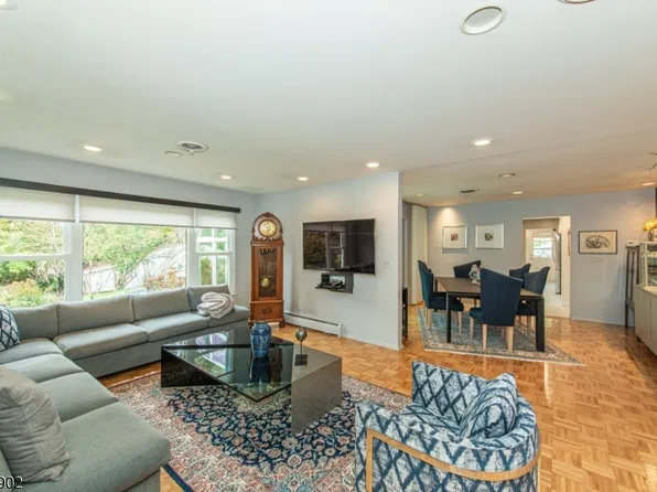 33 Underwood Rd, Montville Twp., NJ 07045