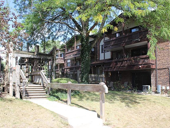 5th image of 14011 James Dr APT 609