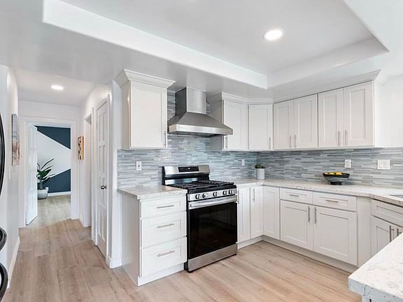 5th image of 16592 Grimaud Ln