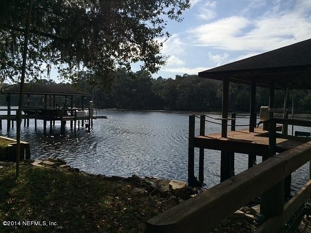 Boathouse and Lift