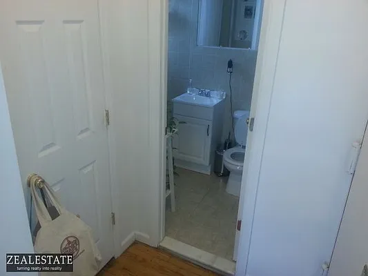 Rented by ZealEstate Group Inc | media 5