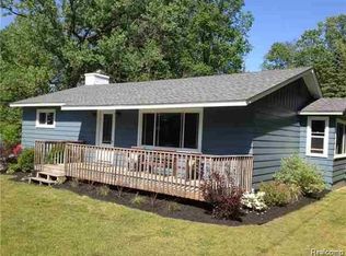 10461 Kress Rd, Pinckney, MI 48169