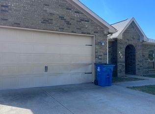 400 Hyde Park Dr, Chandler, TX 75758