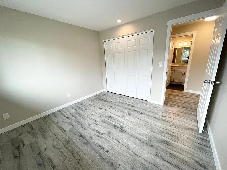 14320 Roosevelt Way N #201 — Photo 11