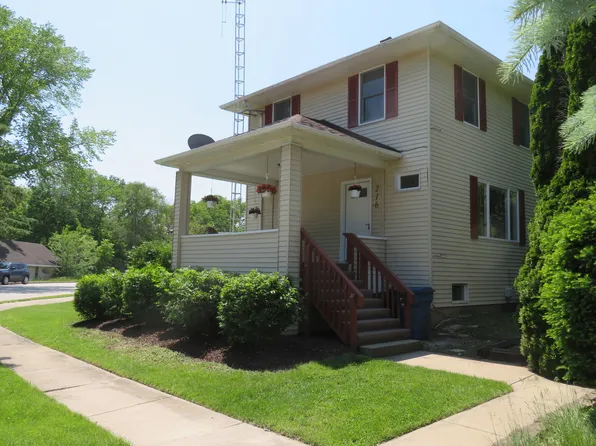 216 East St, Morris, IL 60450