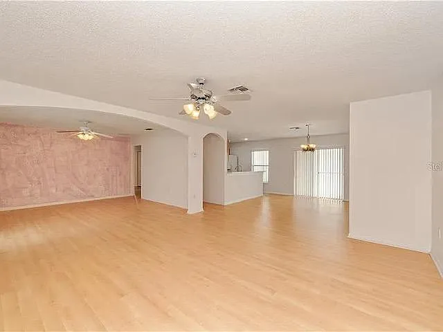 2411 Ashecroft Dr — Photo 5