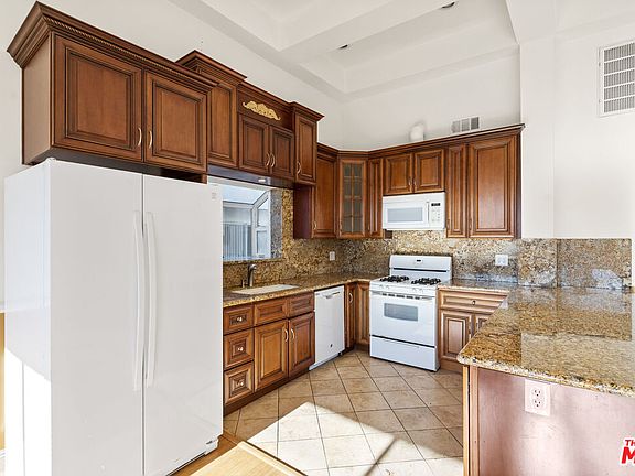 4th image of 1255 Princeton St APT 201