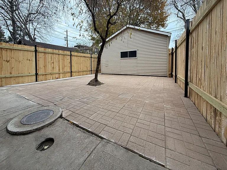 3415 N Claremont Ave #2 — Photo 6