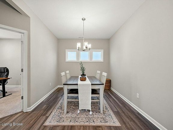 3rd image of 11118 Compass Ave