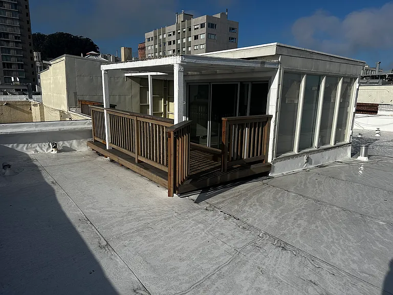 Boulevard Apartments — Photo 24