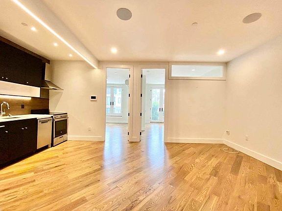 3rd image of 289 Fenimore St #2CC