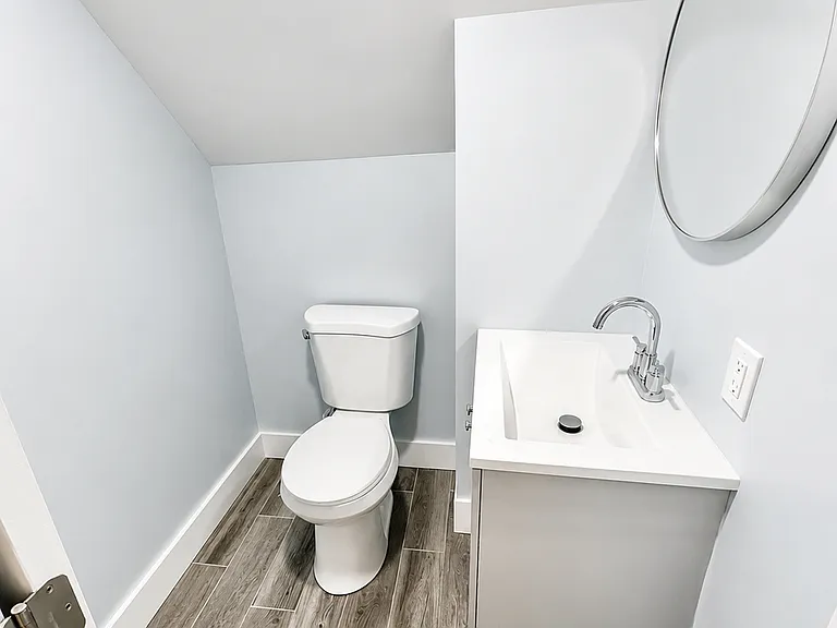 31 Adrian St #2 — Photo 22