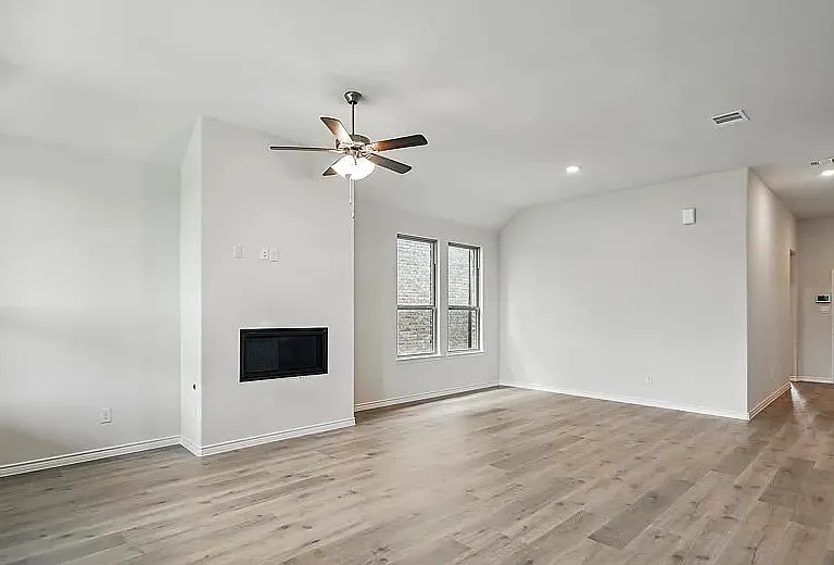 4195 Waldron Trl — Photo 3