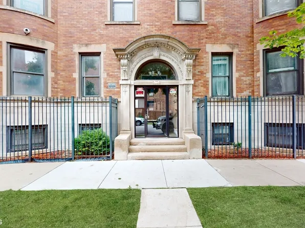 112 E 50th St #1W, Chicago, IL 60615