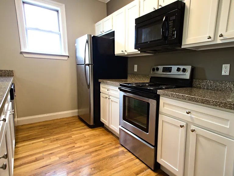 Hayden Place Apartments — Photo 20