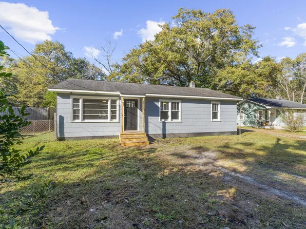 5719 Edison Ave, North Charleston, SC 29410