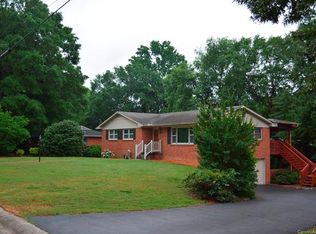 2122 Woodlawn St, Kannapolis, NC 28083