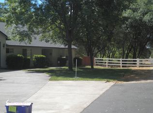 3385 Middleton Ln, Redding, CA 96002