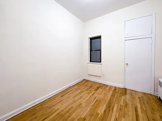 Rented by Compass | media 7