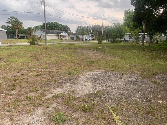 4th image of 9218 SE 59th Drive