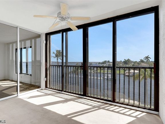 2nd image of 4280 SE 20th Pl APT 402