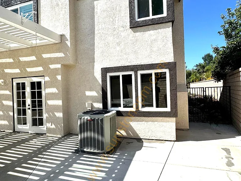 2180 Hedgerow Ln — Photo 23