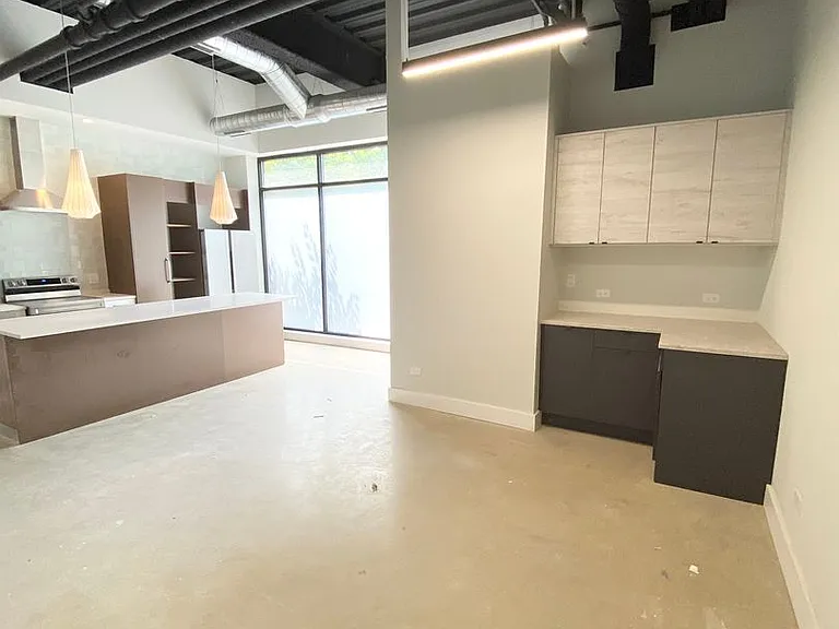 2109 S Halsted LLC — Photo 9