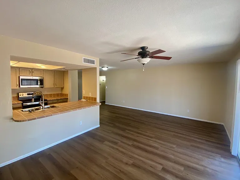 3137 W Campo Bello Dr — Photo 7