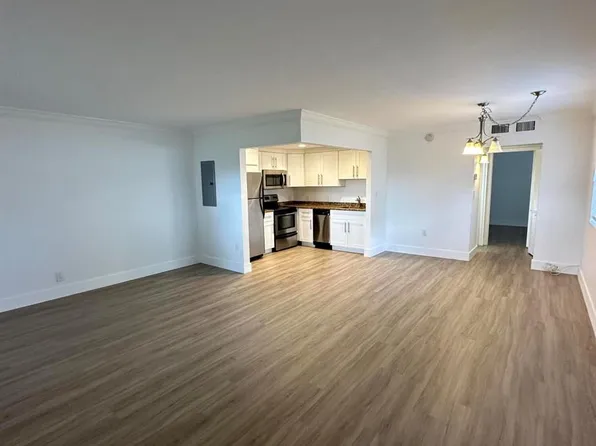 50 Monaco Ct #B, Delray Beach, FL 33446