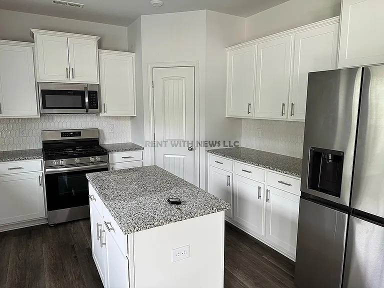 244 Suhani Ln — Photo 3