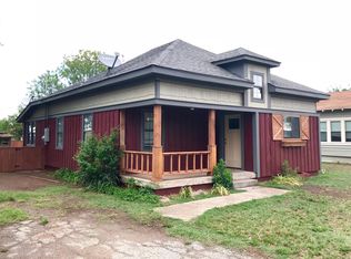 206 W 5th St, Duke, OK 73532