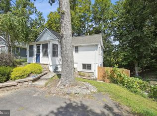 4794 Broad St, Trenton, NJ 08620