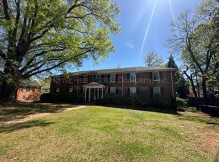 2680 Grosvenor Pl #4, Winston Salem, NC 27106