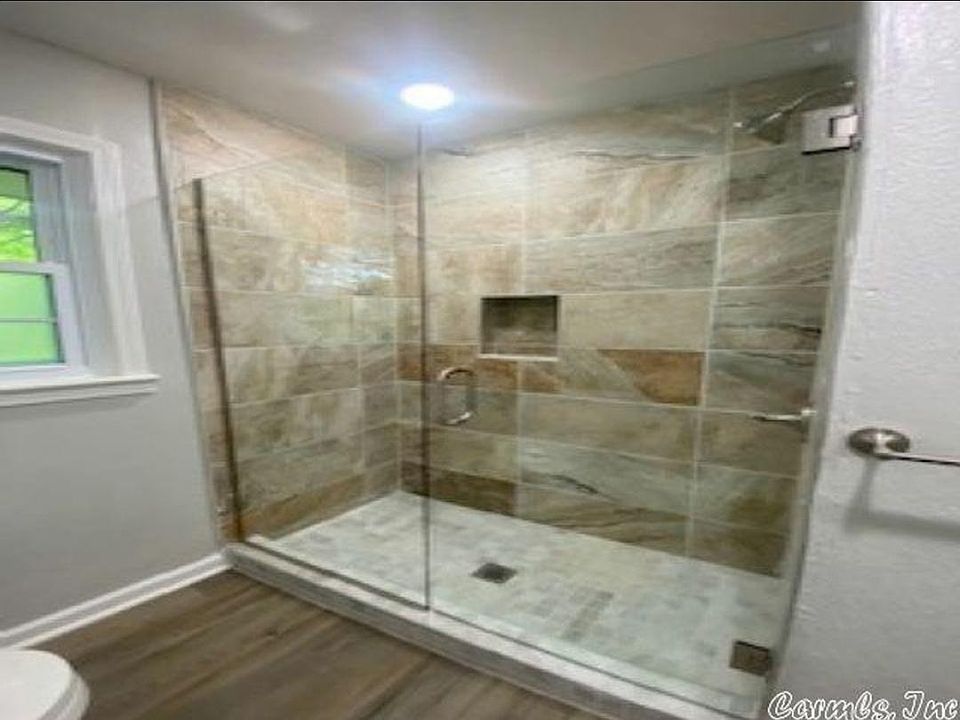 2nd image of 3506 Fair Oaks Dr