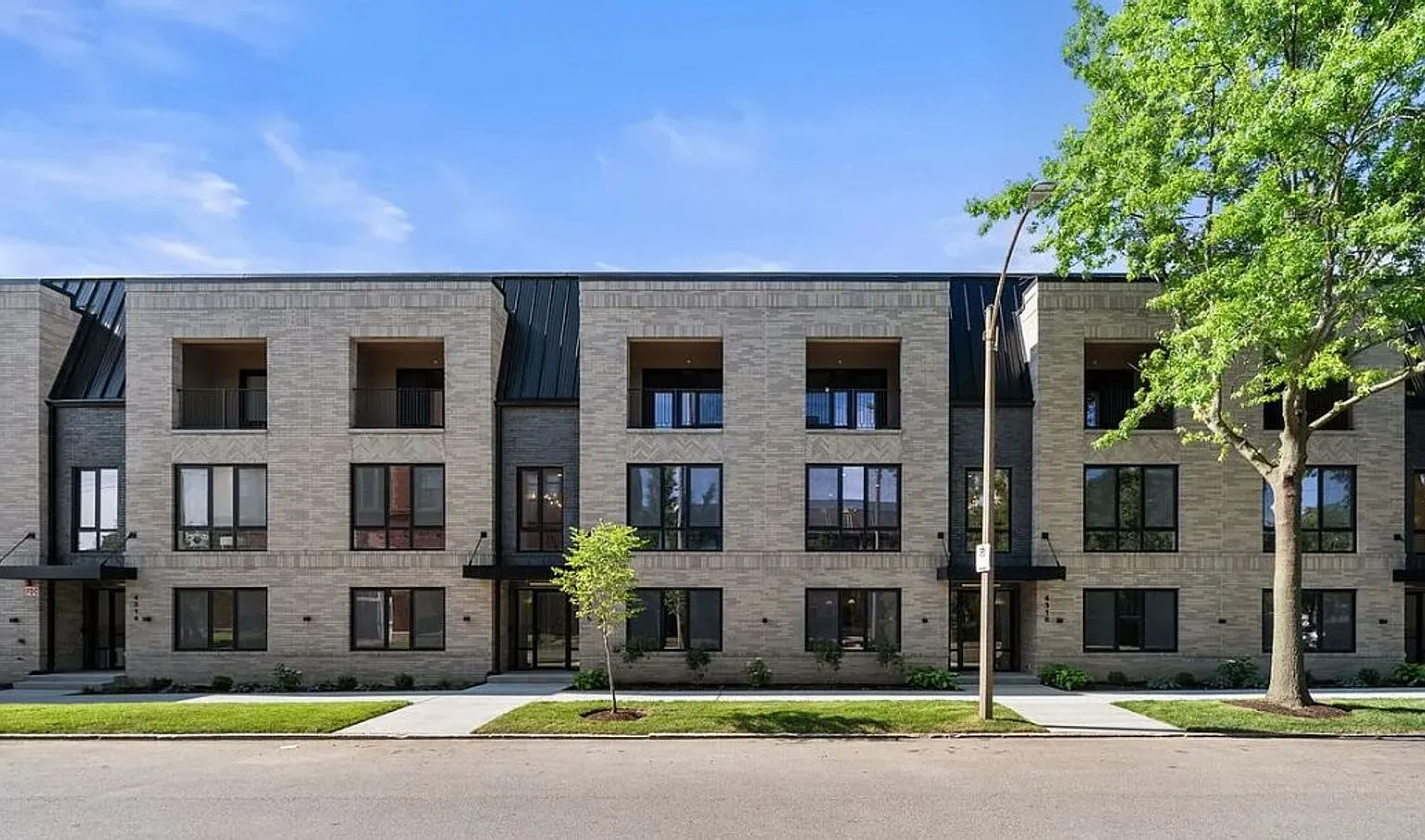 Tower Vista Townhomes — Photo 1