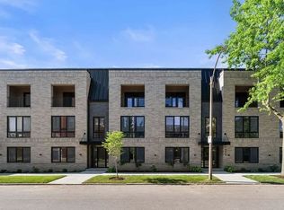 BRAND-NEW RESIDENCES IN THE HEART OF THE GROVE, Saint Louis, MO 63110